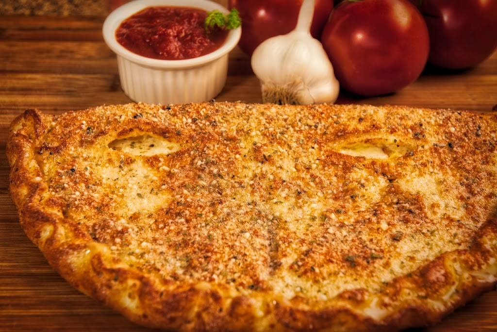 Pats Pizzeria | restaurant | 1963 Kingdom Plaza, Waterloo, NY 13165, USA | 3155393434 OR +1 315-539-3434