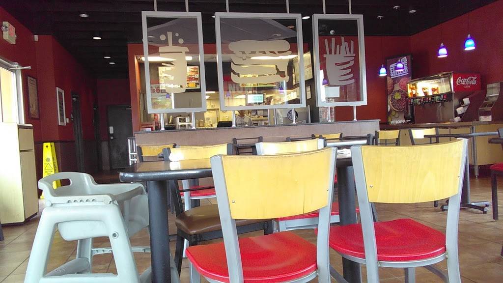 Burger King | restaurant | 10903 Potranco Rd, San Antonio, TX 78251, USA | 2106800456 OR +1 210-680-0456