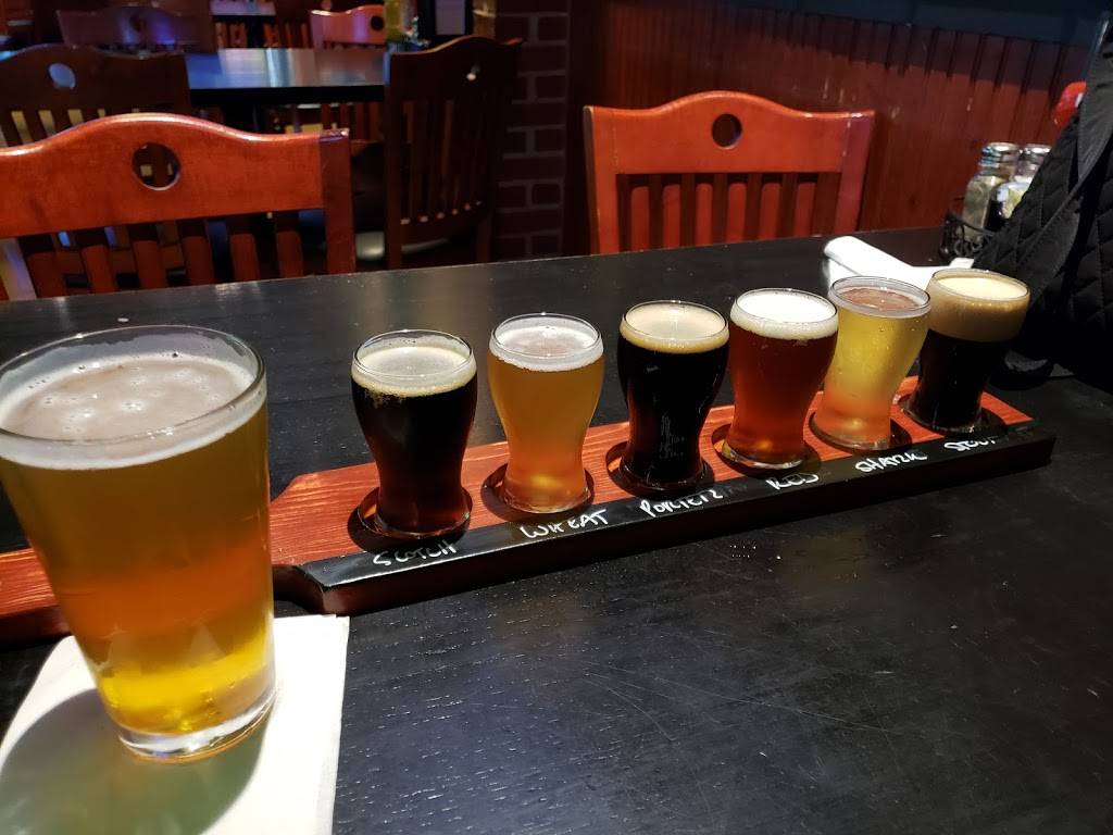 Great Baraboo Brewing Company | restaurant | 35905 Utica Rd, Clinton Twp, MI 48035, USA | 5867927397 OR +1 586-792-7397