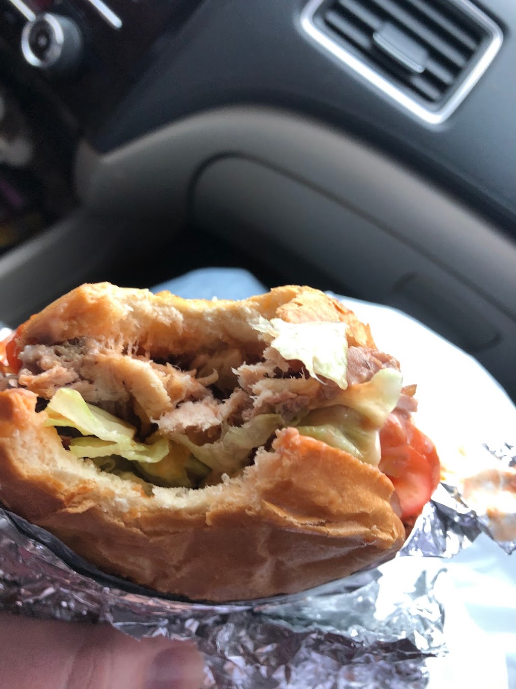 Lareños Restaurant | restaurant | 1601 W Lincoln Ave, Milwaukee, WI 53215, USA | 4145955801 OR +1 414-595-5801