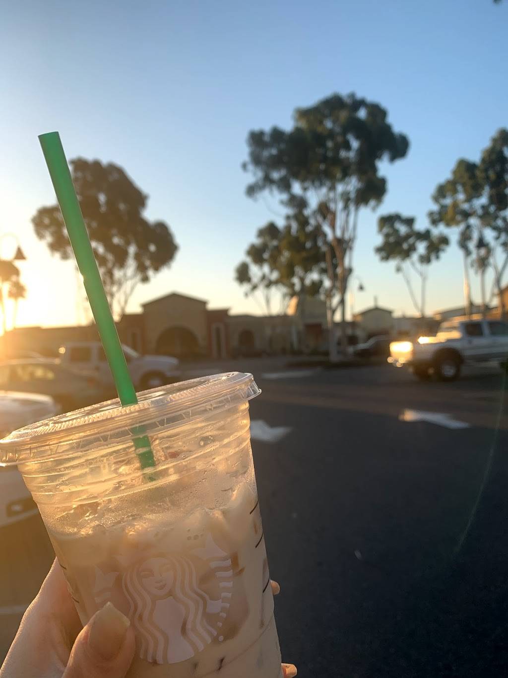 Starbucks | cafe | 32880 CA-1 #42, Dana Point, CA 92629, USA | 9494895571 OR +1 949-489-5571