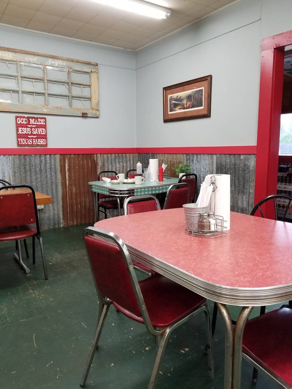 Taylors Market and Grub Shack | restaurant | 2631 US-79, Henderson, TX 75652, USA | 9037222255 OR +1 903-722-2255