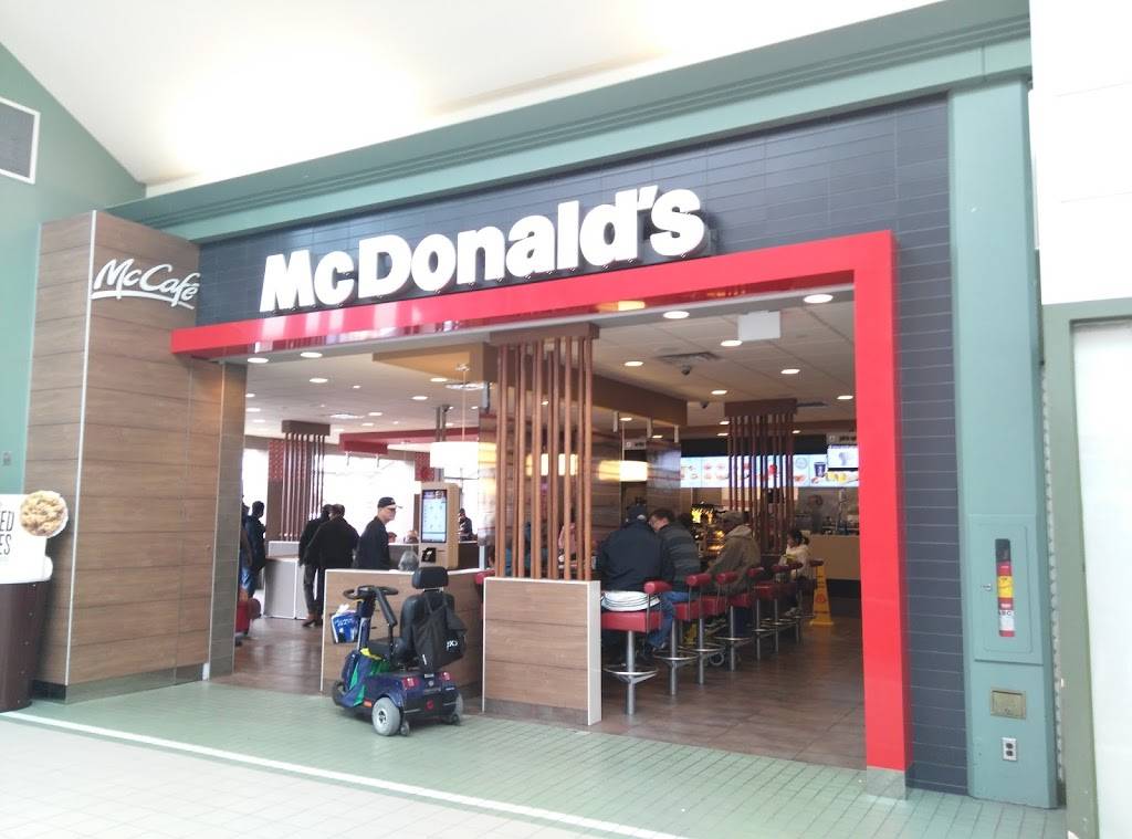 McDonalds | cafe | Town Centre, 31 Tapscott Rd, Scarborough, ON M1B 4Y7, Canada | 4167548071 OR +1 416-754-8071