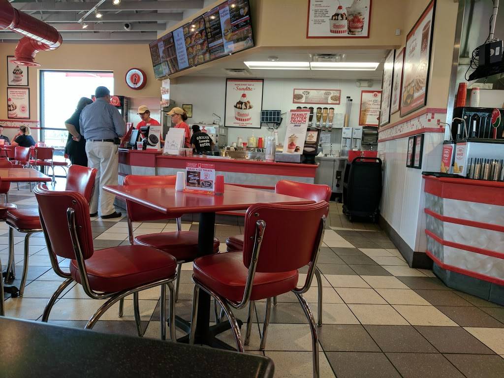 Freddys Frozen Custard & Steakburgers | restaurant | 928 N State of Franklin Rd, Johnson City, TN 37604, USA | 4232821114 OR +1 423-282-1114