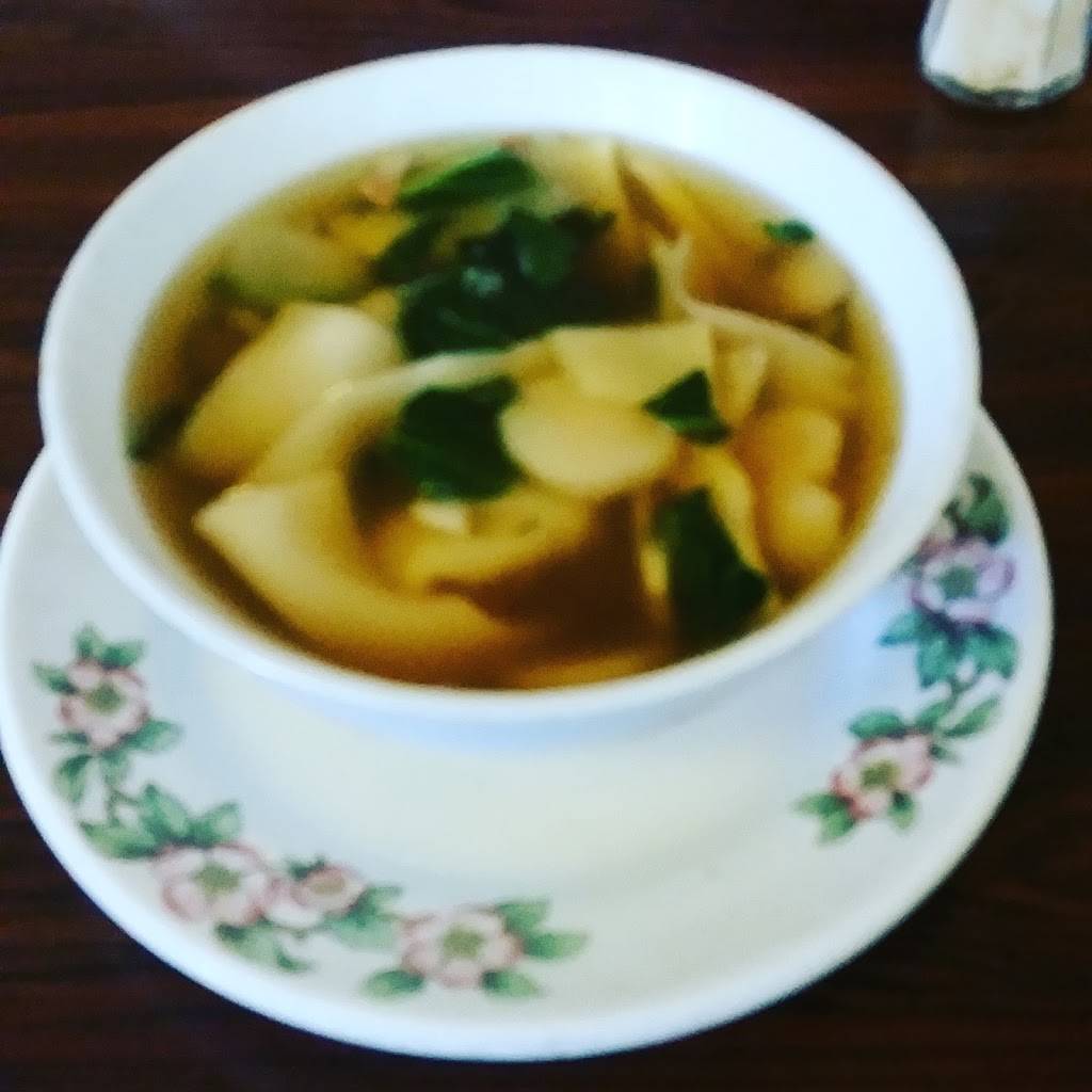 Food Haven Restaurant Chinese And Canadian Food | restaurant | 40 Queen St, Lakefield, ON K0L 2H0, Canada | 7056523111 OR +1 705-652-3111