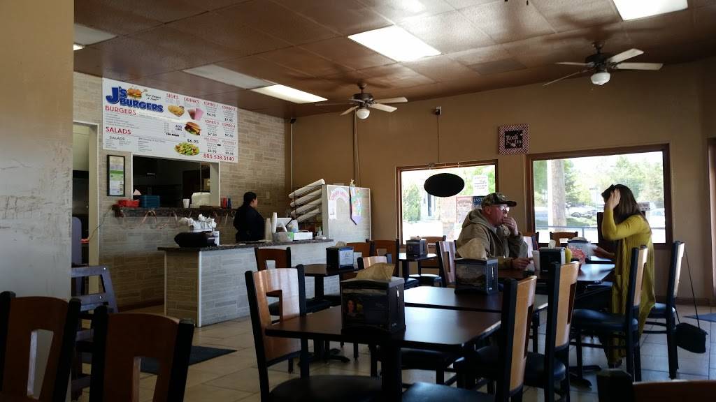 JS Burgers | restaurant | 747 Spring St, Paso Robles, CA 93446, USA | 8052267354 OR +1 805-226-7354