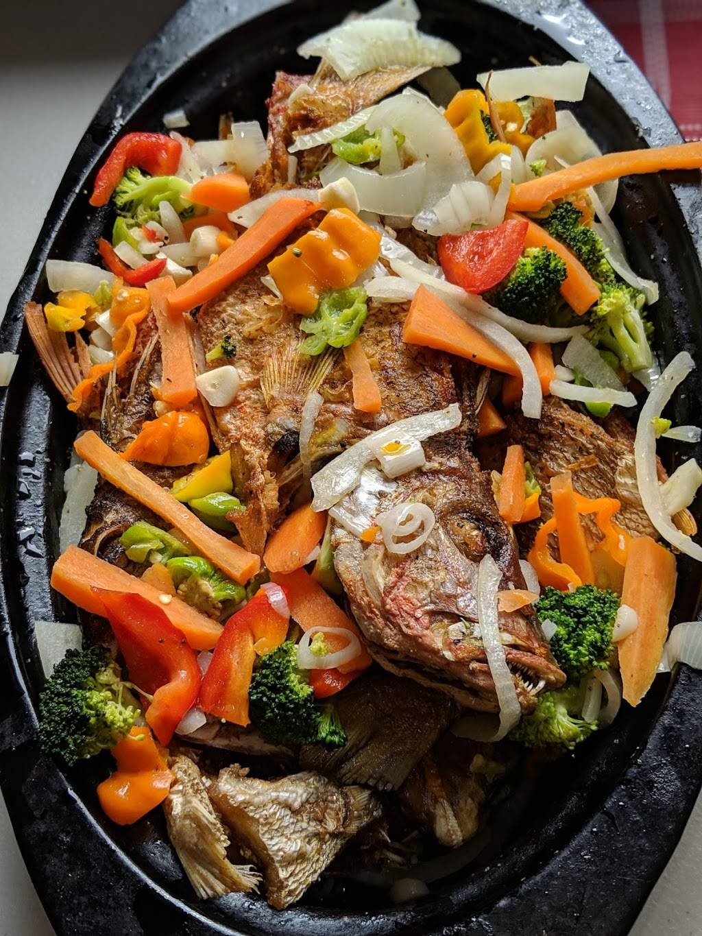 RUSSELLS KITCHEN | restaurant | 30 Thorndale Rd, Brampton, ON L6P 1G9, Canada | 4377771016 OR +1 437-777-1016