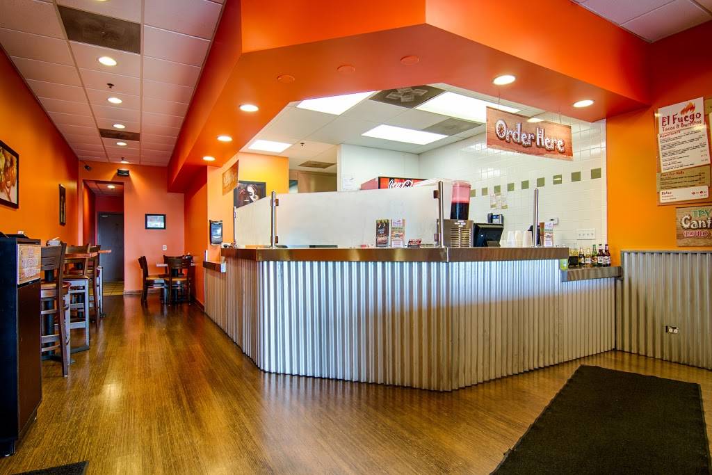 El Fuego Tacos & Burritos | restaurant | 132 S Randall Rd, Algonquin, IL 60102, USA | 2246789200 OR +1 224-678-9200