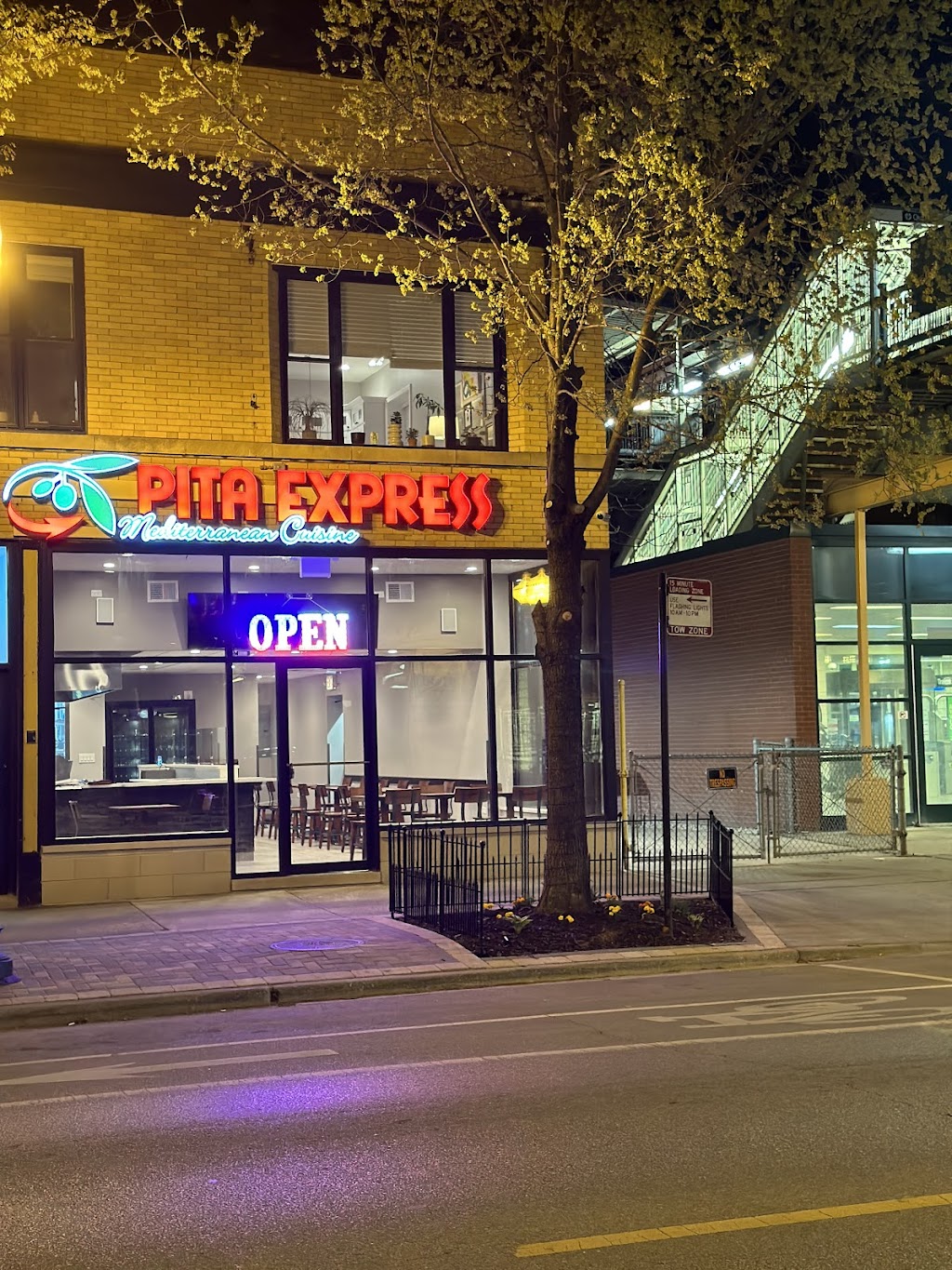 Pita Express Restaurant | restaurant | 4649 N Damen Ave #1501, Chicago, IL 60625, USA | 7736541453 OR +1 773-654-1453