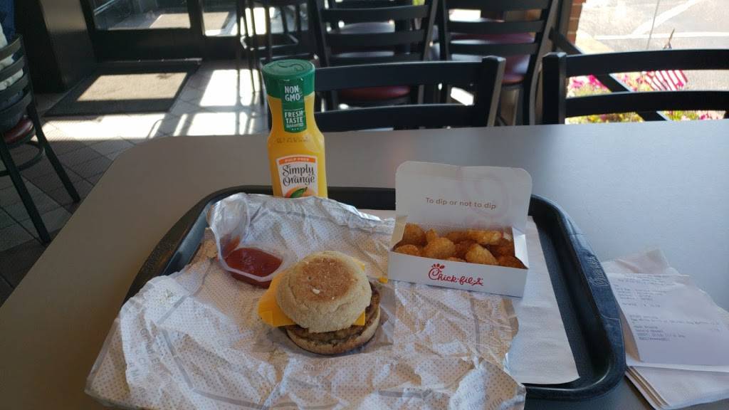 Chick-fil-A | restaurant | 155 Marlin Dr, Greenwood, IN 46142, USA | 3178888100 OR +1 317-888-8100