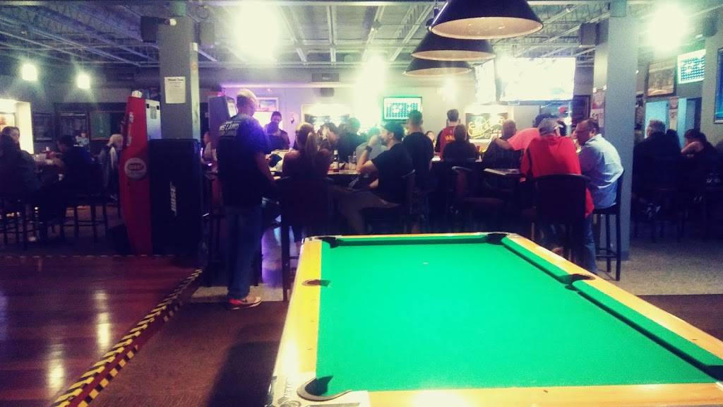 Moonlite Tavern | restaurant | 5515 Broadview Rd, Parma, OH 44134, USA | 2164659606 OR +1 216-465-9606