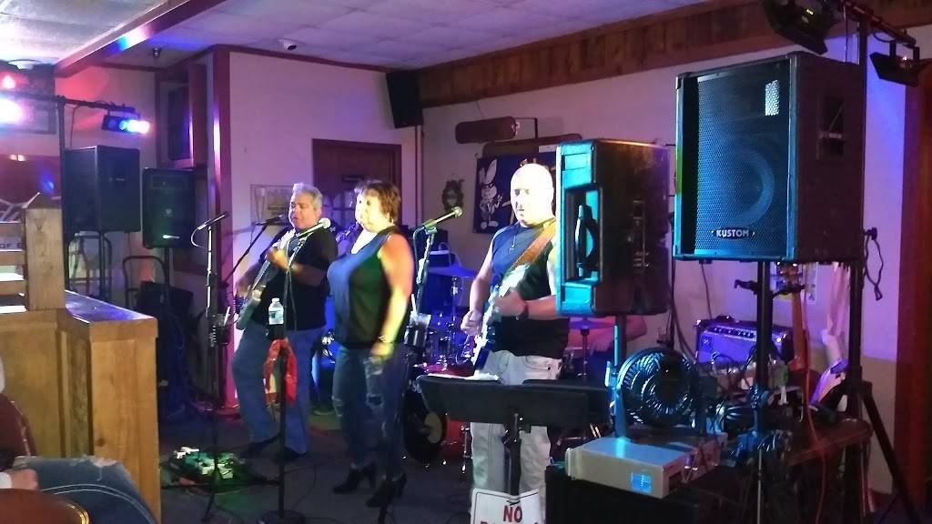 Piggys Sports Bar and Grille | restaurant | 886 Youngstown-Poland Rd, Struthers, OH 44471, USA | 3307074435 OR +1 330-707-4435