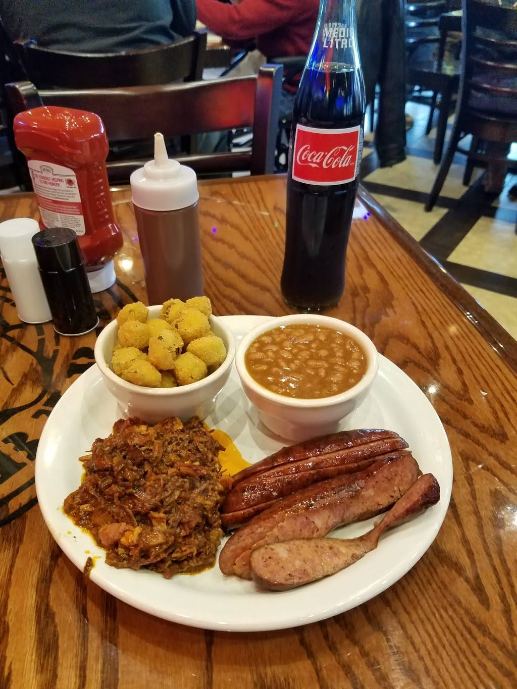 Choke Canyon Bar-B-Q | restaurant | 21510 Blanco Rd, San Antonio, TX 78260, USA | 2104977235 OR +1 210-497-7235