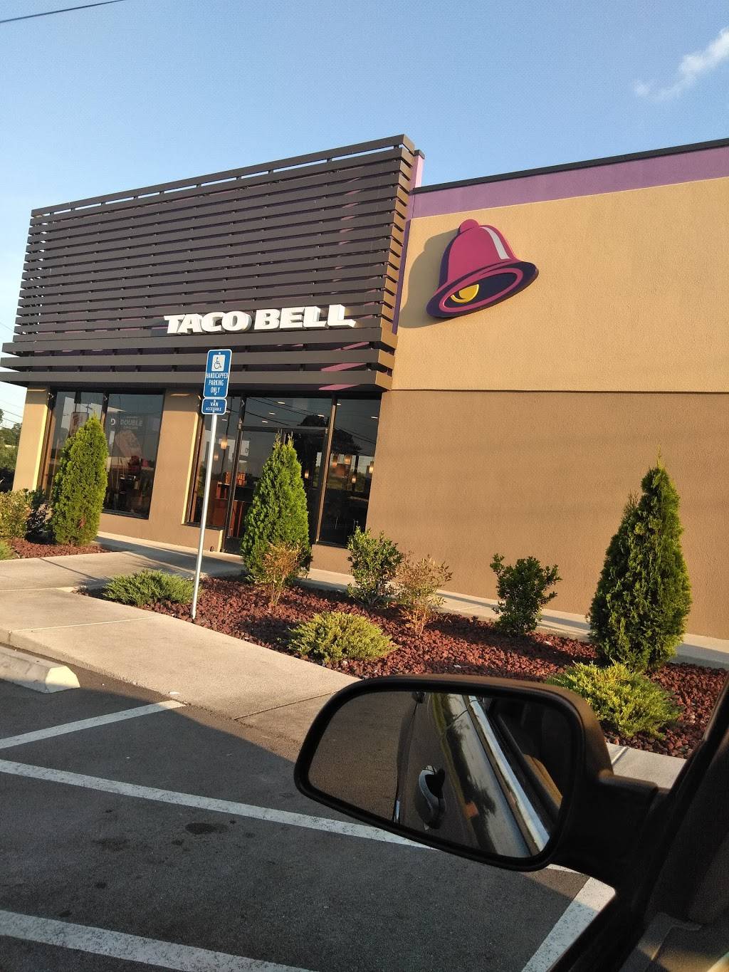 Taco Bell | meal takeaway | 1410 Brick Church Pike, Nashville, TN 37207, USA | 6152284796 OR +1 615-228-4796