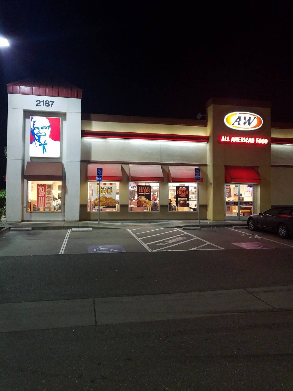 A&W | restaurant | 2187 Merced St, San Leandro, CA 94577, USA | 5104837130 OR +1 510-483-7130