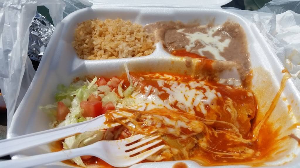 Adrians | restaurant | 3060 E Belmont Ave, Fresno, CA 93701, USA | 5592330271 OR +1 559-233-0271