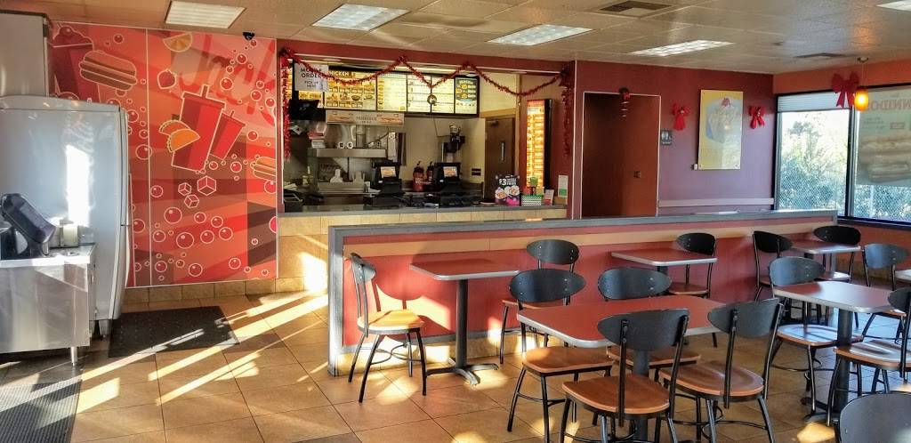 Jack in the Box | restaurant | 939 E Carson St, Carson, CA 90745, USA | 3105225696 OR +1 310-522-5696