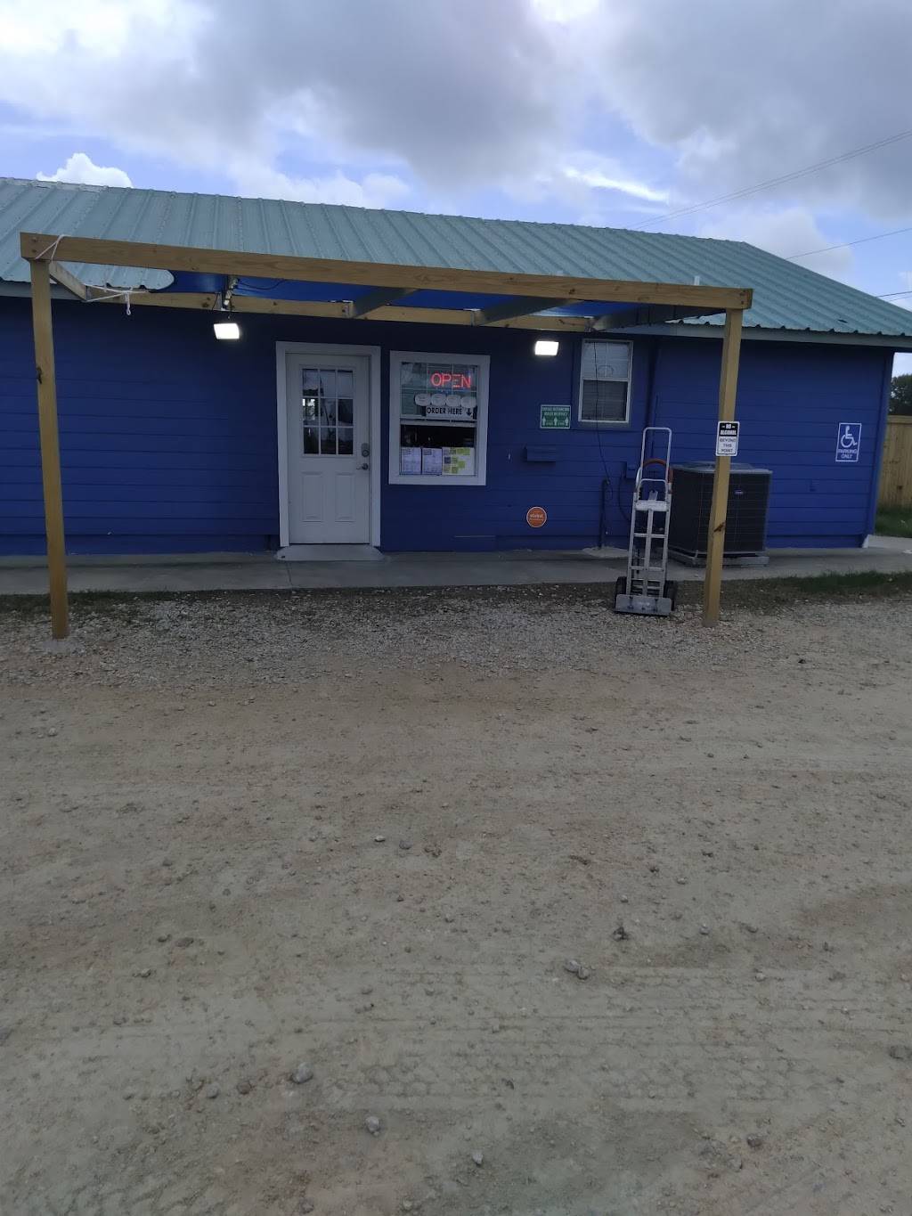 Dannys Seafood House | restaurant | 1000 1st St, Palacios, TX 77465, USA | 3614030181 OR +1 361-403-0181