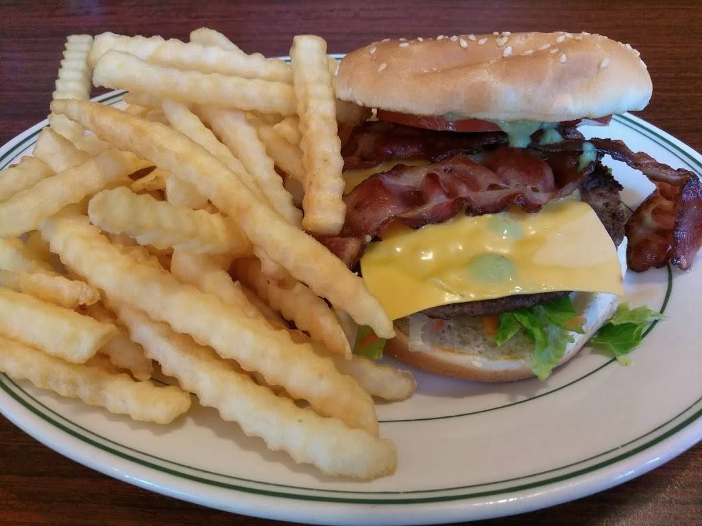 Water Mountain Restaurant | restaurant | 1397 S Water St, Silverton, OR 97381, USA | 5038736089 OR +1 503-873-6089