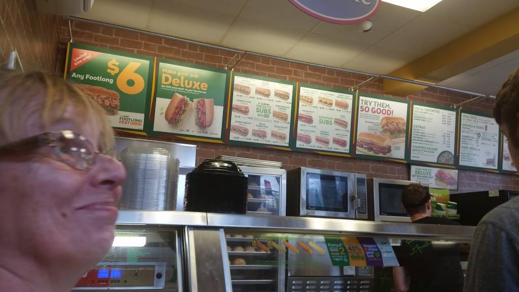 Subway | restaurant | 600 Parkway, Gatlinburg, TN 37738, USA | 8654304690 OR +1 865-430-4690