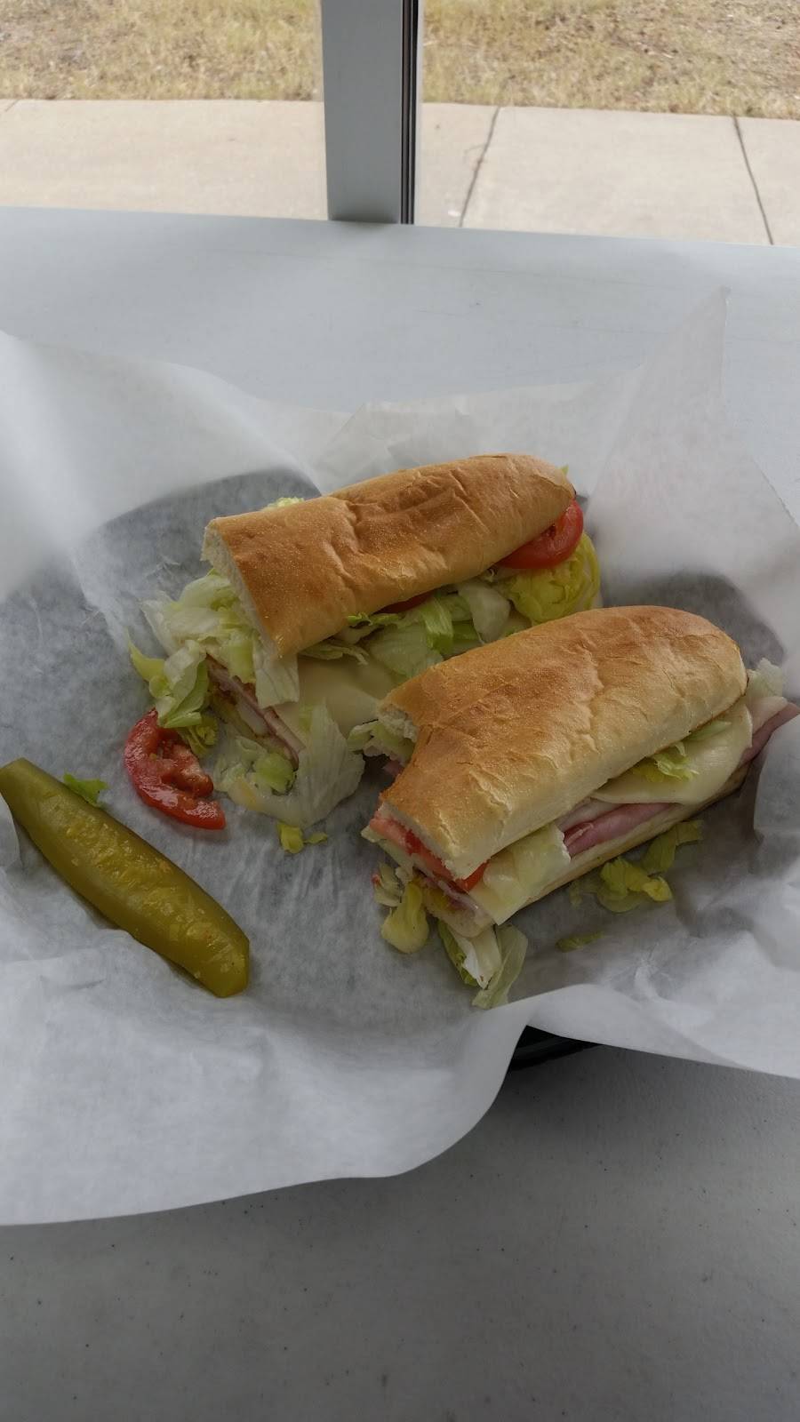 Larrys Giant Subs | meal takeaway | 5030 US-290 #550, Austin, TX 78735, USA | 5128929991 OR +1 512-892-9991