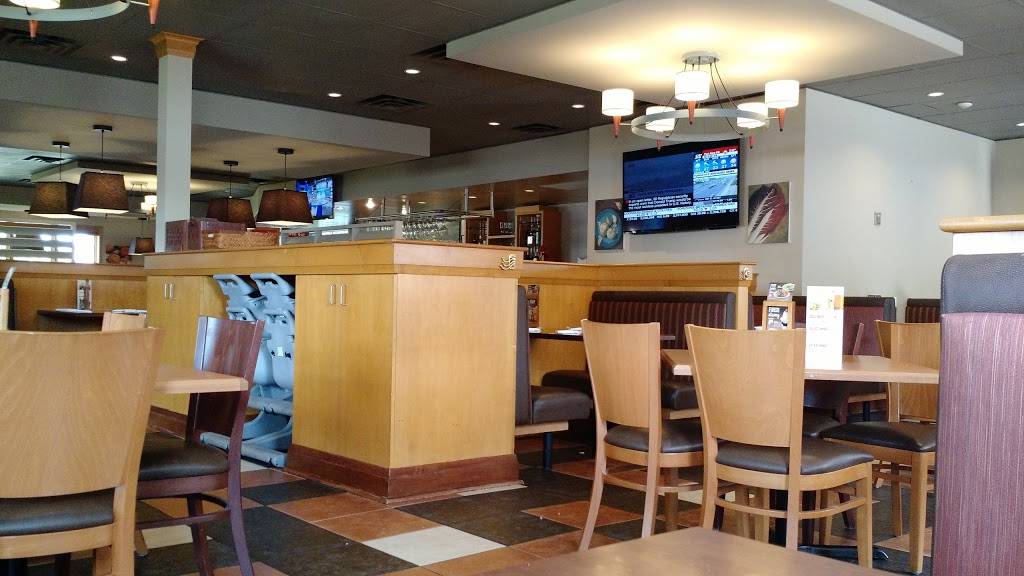 Swiss Chalet | restaurant | 801 York Mills Rd, North York, ON M3B 1X7, Canada | 4164499194 OR +1 416-449-9194