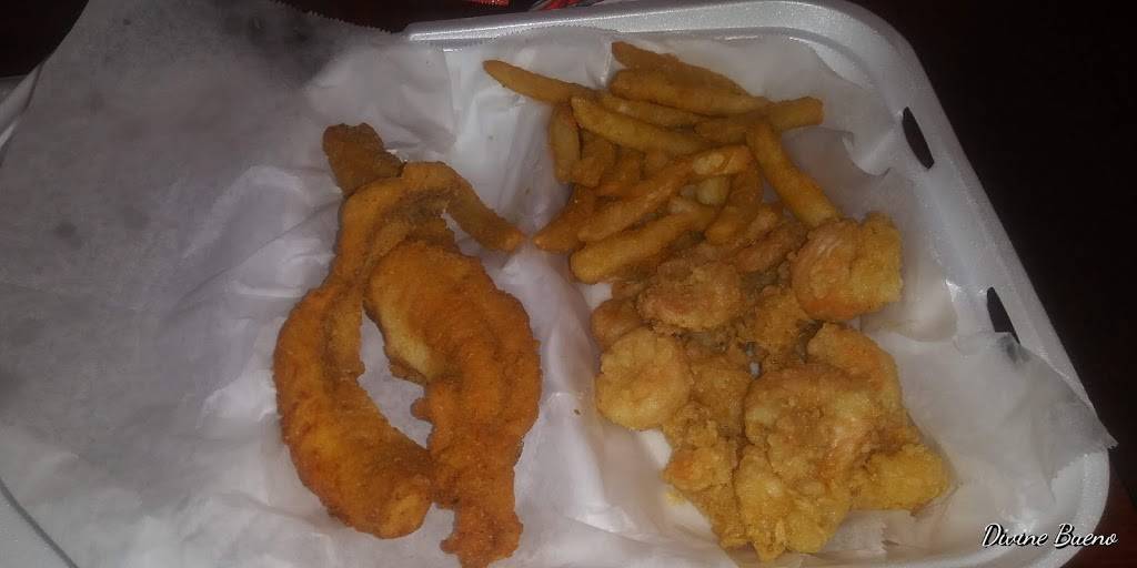 Pepper’s Louisiana Kitchen | restaurant | 8432 Old Statesville Rd #300, Charlotte, NC 28269, USA | 9804980474 OR +1 980-498-0474