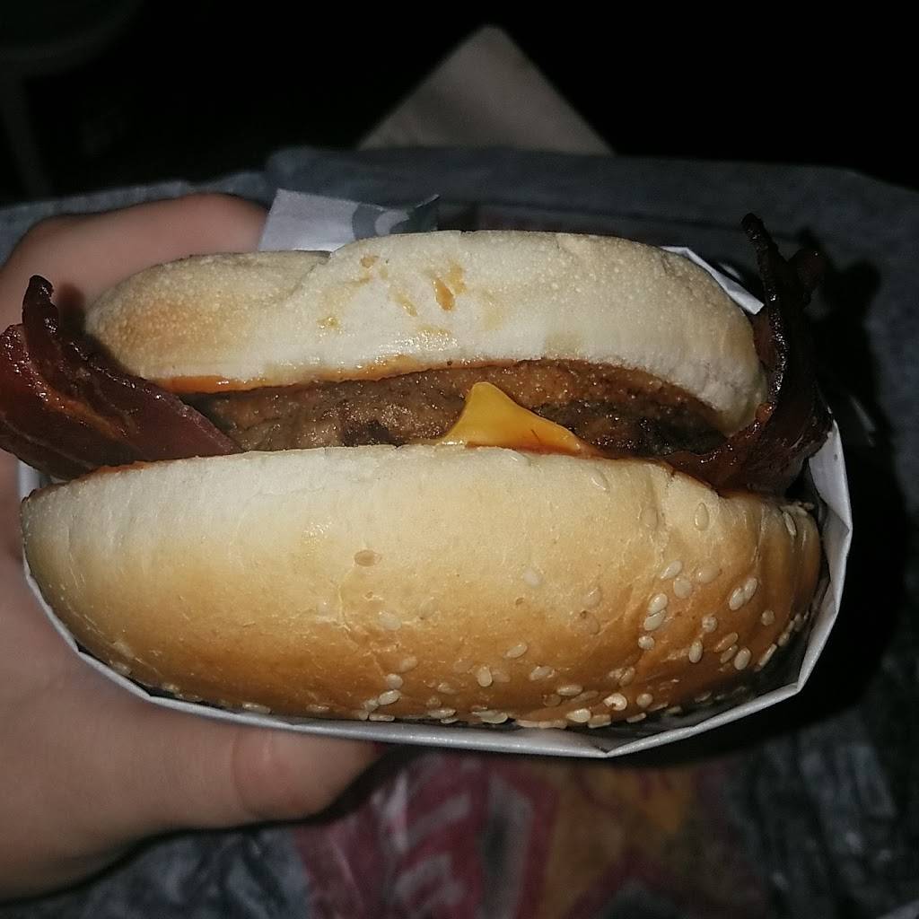 Carls Jr. | restaurant | 19143 N Kelsey St, Monroe, WA 98272, USA | 3607996903 OR +1 360-799-6903