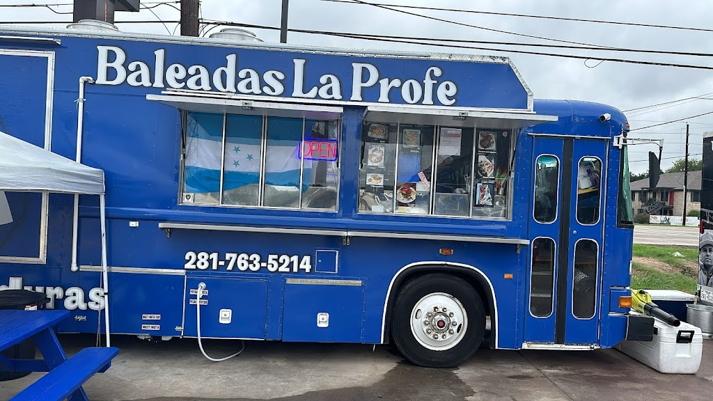 Kroozin Food Park | restaurant | 14151 Tomball Pkwy, Houston, TX 77086, USA | 8329474284 OR +1 832-947-4284