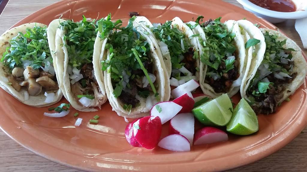 Fiesta Del Mar | restaurant | 11320 E 21st St, Tulsa, OK 74129, USA | 9184379299 OR +1 918-437-9299