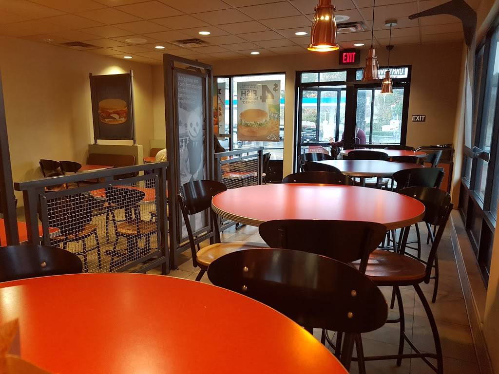 Jack in the Box | restaurant | 31769 The Old Rd, Castaic, CA 91384, USA | 6612571889 OR +1 661-257-1889