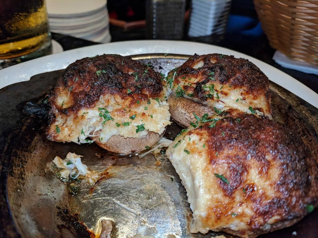 Erin Pub | restaurant | 36 W Winona Ave, Norwood, PA 19074, USA | 6104610991 OR +1 610-461-0991