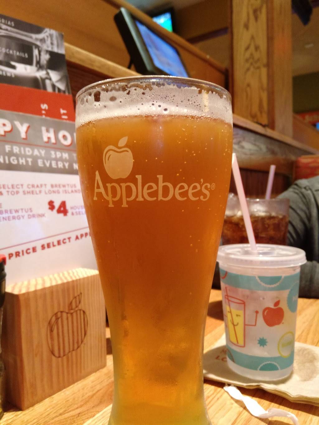 Applebees Grill + Bar | restaurant | 3039 Commerce Lane, Ionia, MI 48846, USA | 6165231102 OR +1 616-523-1102