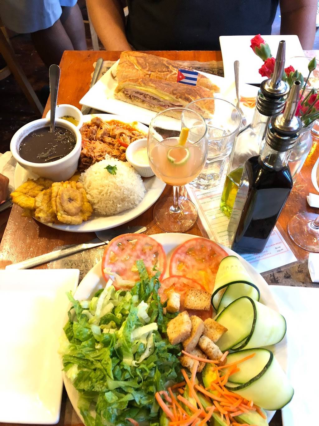 Mi Cuba Cafe | restaurant | 1424 Park Rd NW, Washington, DC 20010, USA | 2028133489 OR +1 202-813-3489