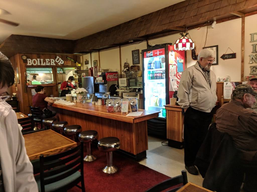 Maxs Cubbard | restaurant | 112 N Lebanon St, Lebanon, IN 46052, USA | 7654830838 OR +1 765-483-0838