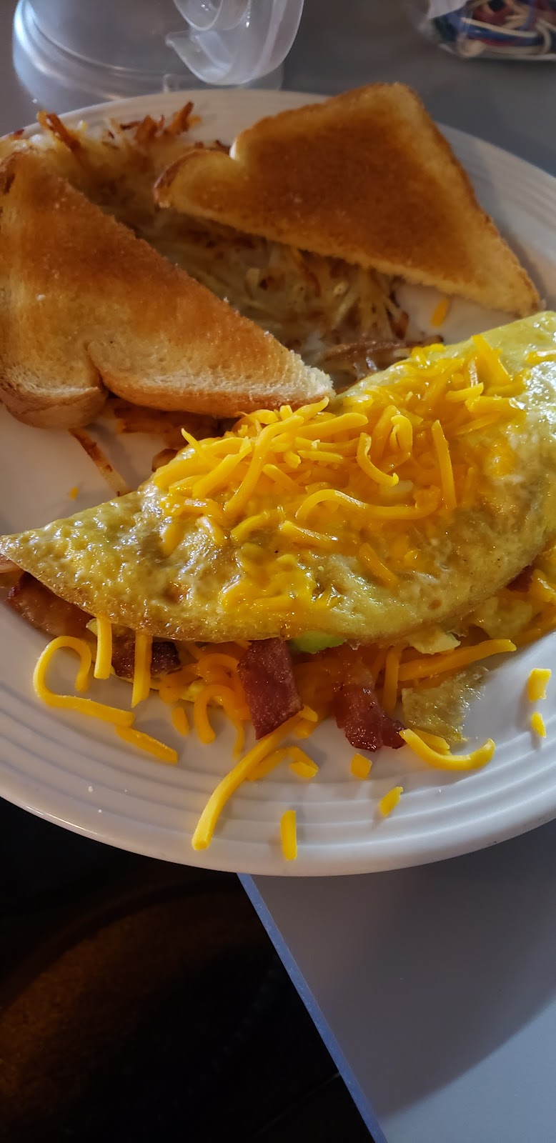 The Pour House | restaurant | 2093 McCulloch Blvd N Suite 103, Lake Havasu City, AZ 86403, USA | 9283021940 OR +1 928-302-1940