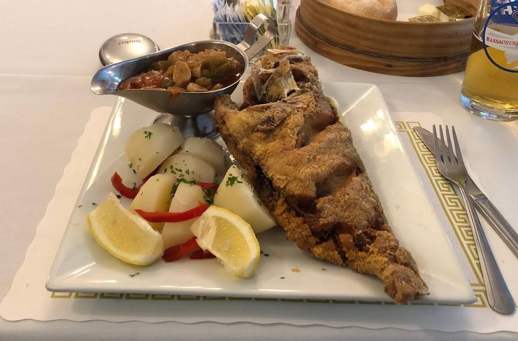 Friends Restaurant & Pub | restaurant | 350 Market St, Lowell, MA 01852, USA | 9784538285 OR +1 978-453-8285