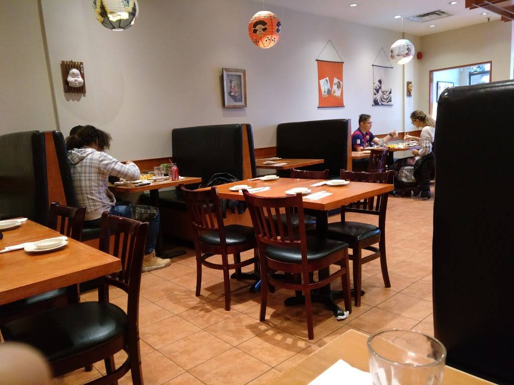 Echo Sushi | restaurant | 2036 Yonge St, Toronto, ON M4S 1Z9, Canada | 4163228861 OR +1 416-322-8861