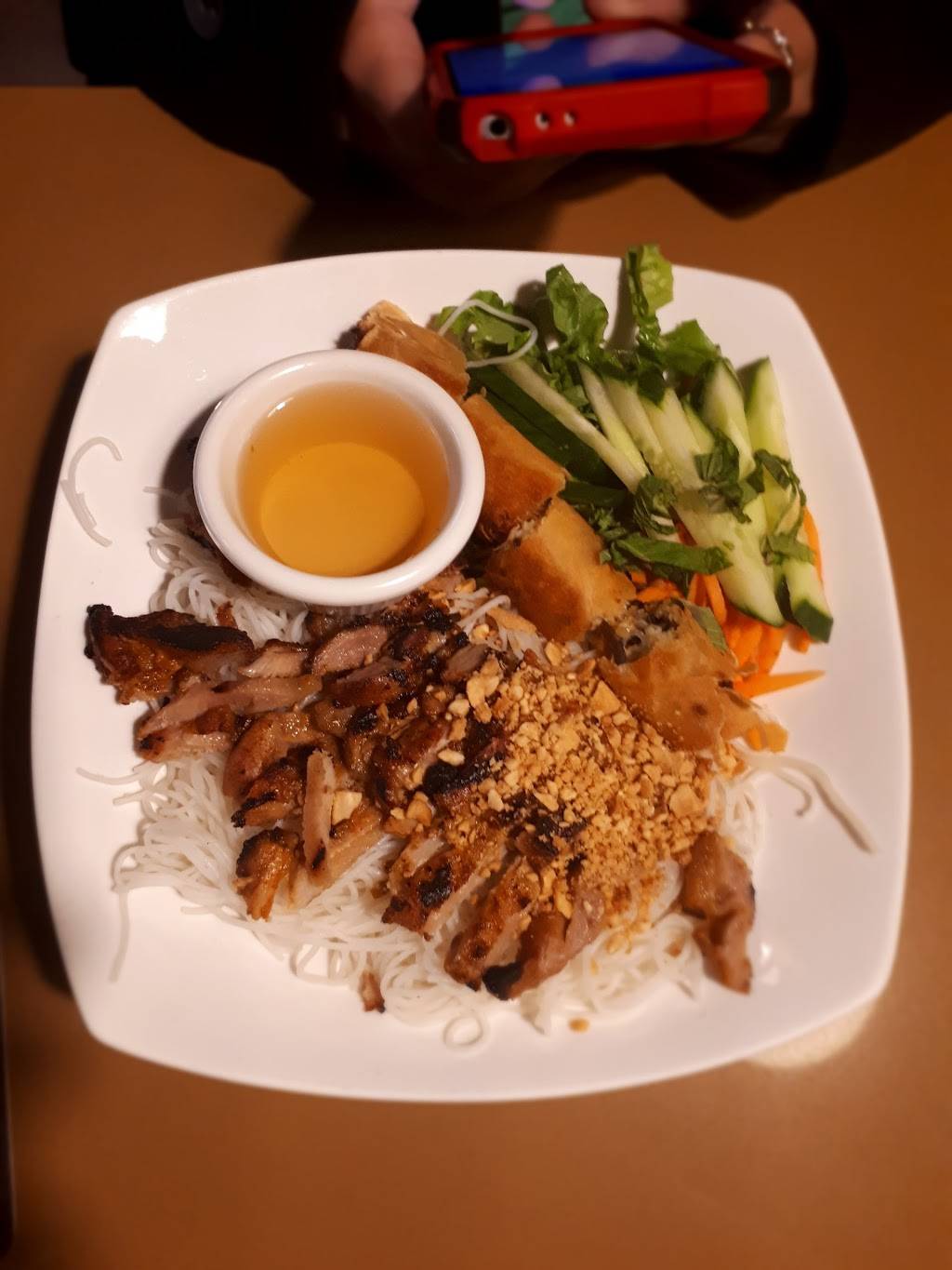 Red Papaya Thai and Grill | restaurant | 55 Wyndham St N, Guelph, ON N1H 7T8, Canada | 5192657070 OR +1 519-265-7070