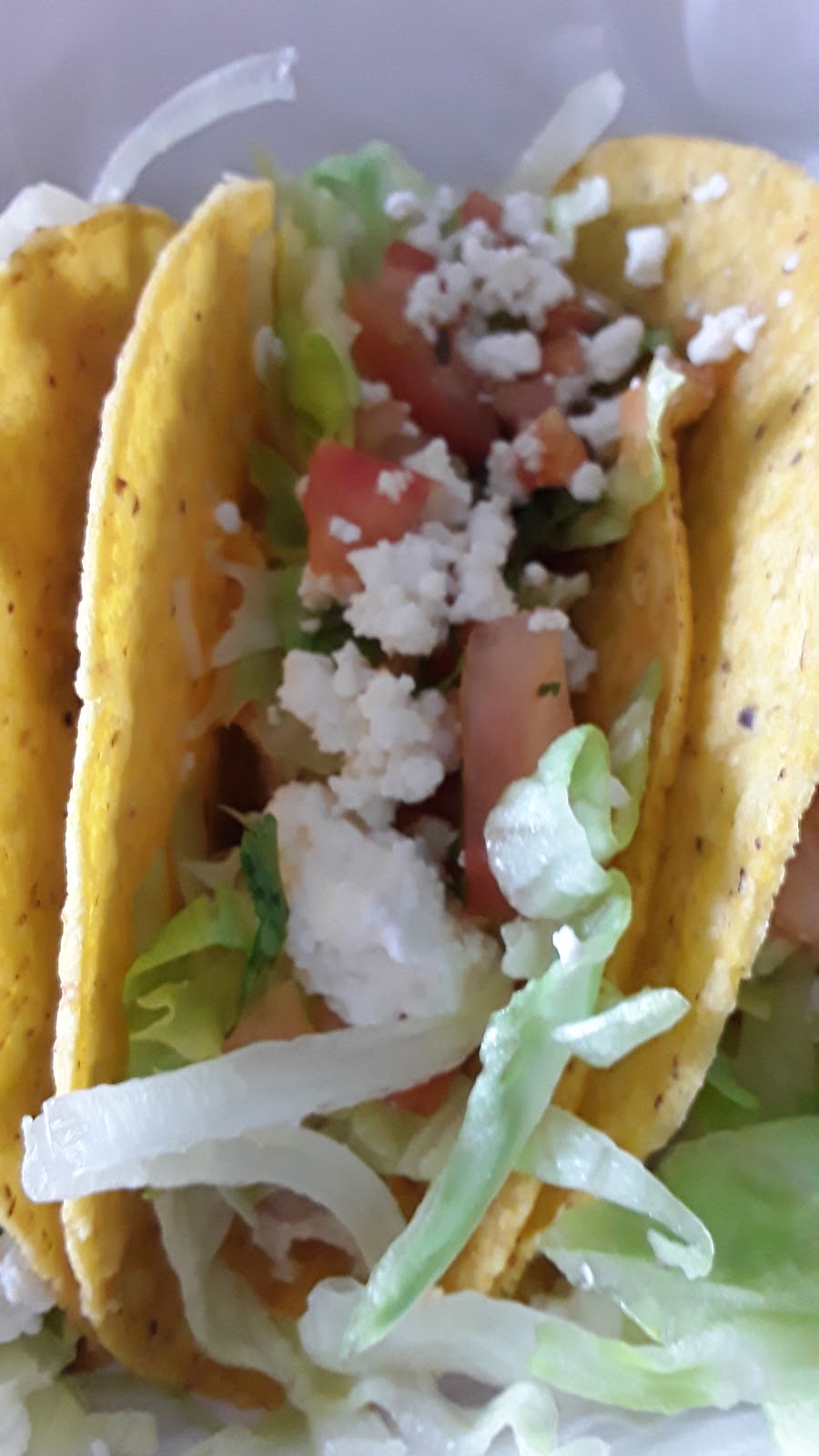 Silvias Tacos | restaurant | 124 Commercial St, Emporia, KS 66801, USA | 3166408187 OR +1 316-640-8187