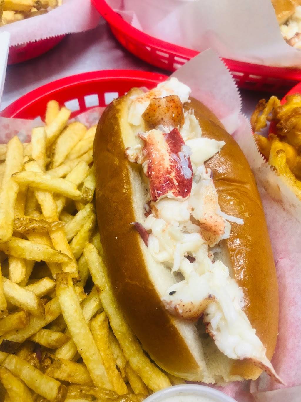 Acadia Lobster & BBQ Co. | restaurant | 324 Bar Harbor Rd, Trenton, ME 04605, USA | 2078130010 OR +1 207-813-0010