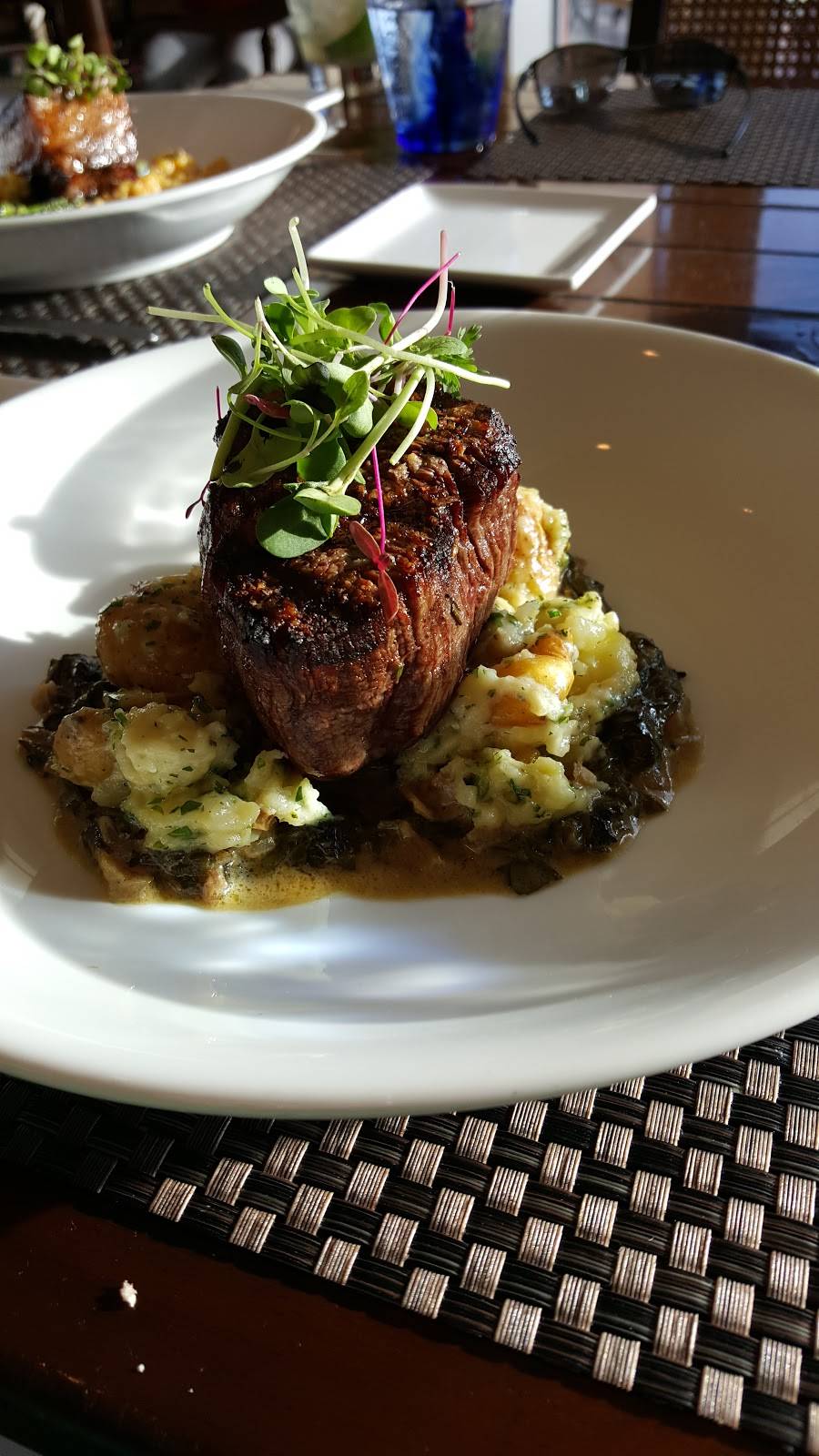 SHOR American Seafood Grill | restaurant | 301 S Gulfview Blvd, Clearwater Beach, FL 33767, USA | 7273734780 OR +1 727-373-4780