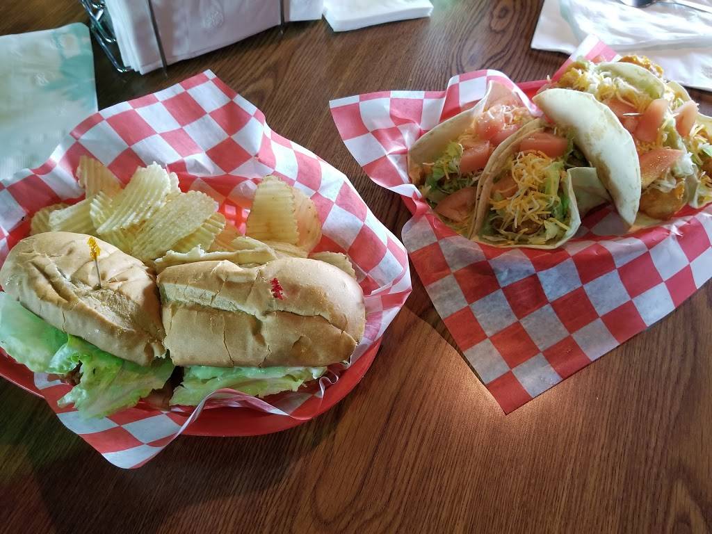 Daizy Dukes sports bar and grill | restaurant | 5153 Fenton Rd, Flint, MI 48507, USA | 8102859108 OR +1 810-285-9108