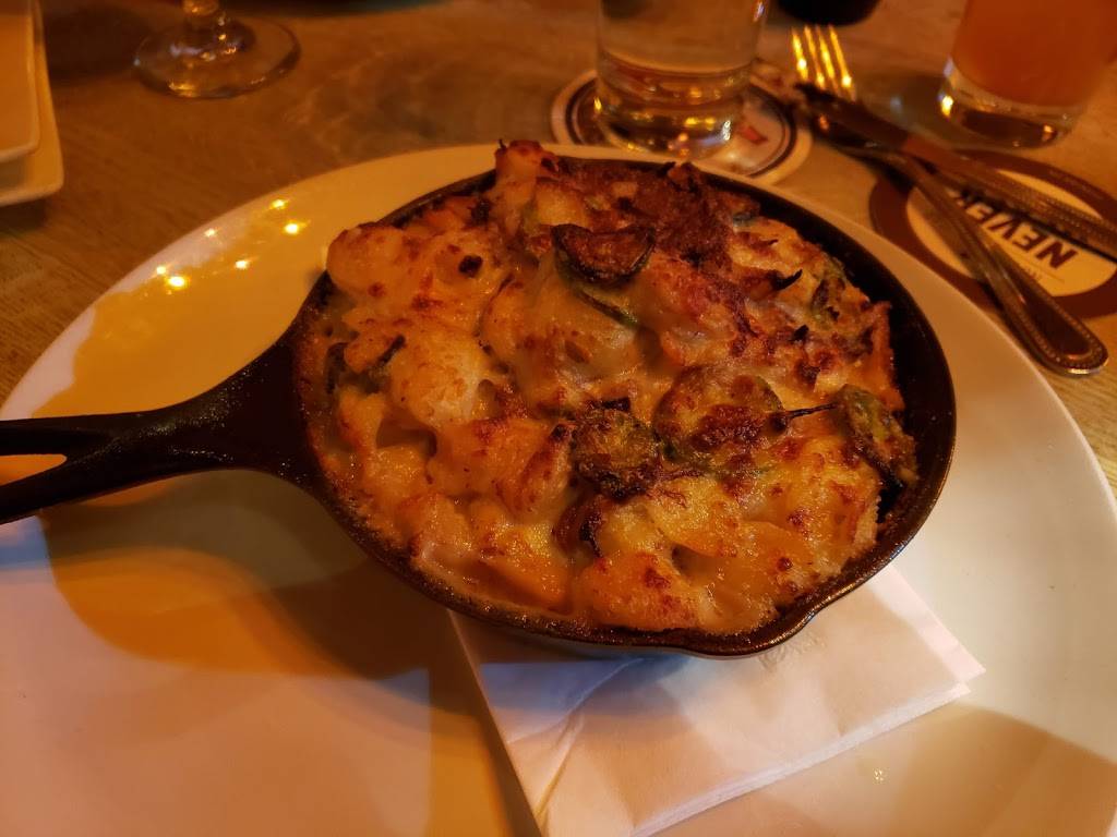 The Publick House | restaurant | 1648 Beacon St, Brookline, MA 02445, USA | 6172772880 OR +1 617-277-2880