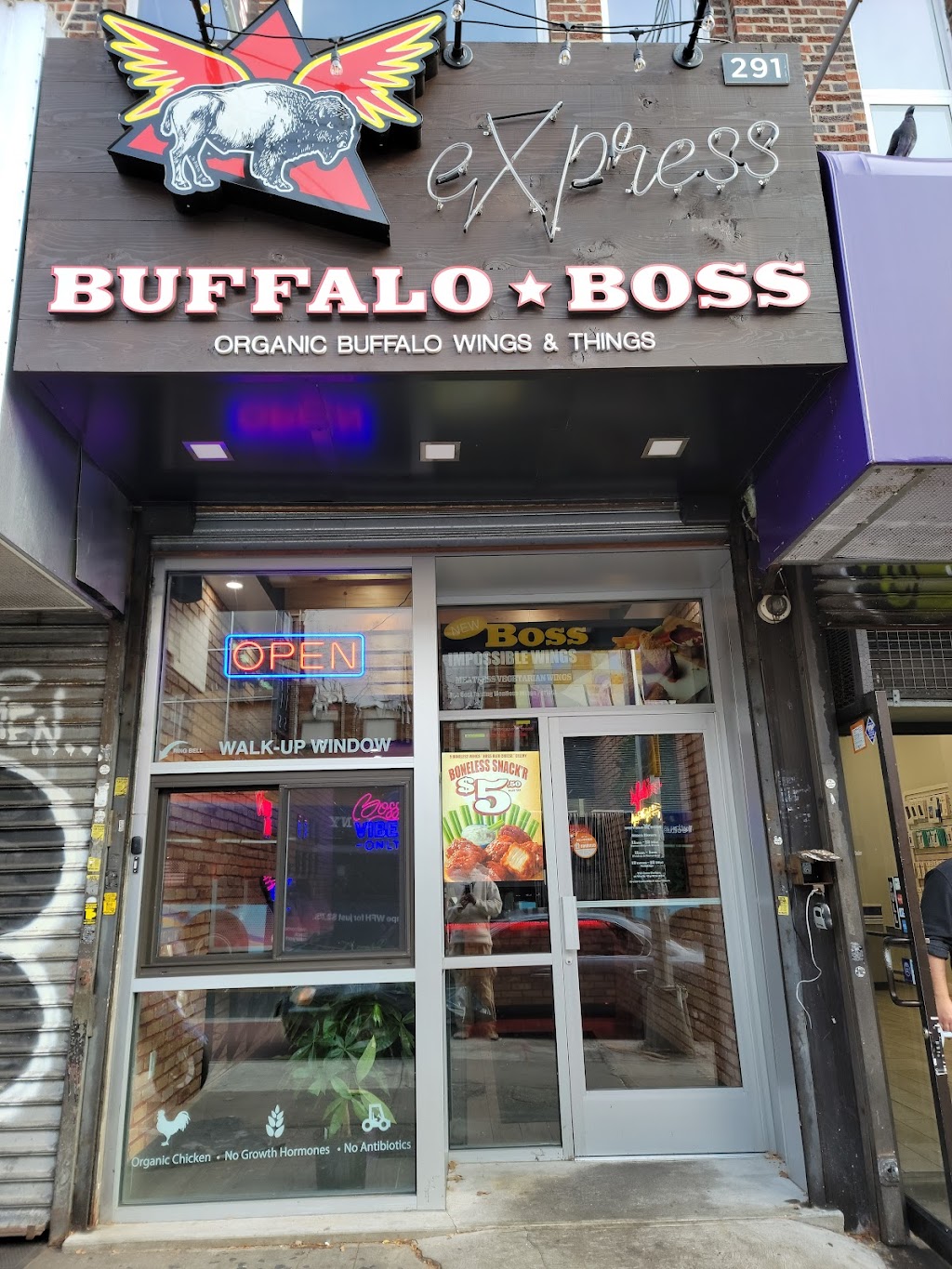 Buffalo Boss | restaurant | 291a Utica Ave, Brooklyn, NY 11213, USA | 3322372901 OR +1 332-237-2901
