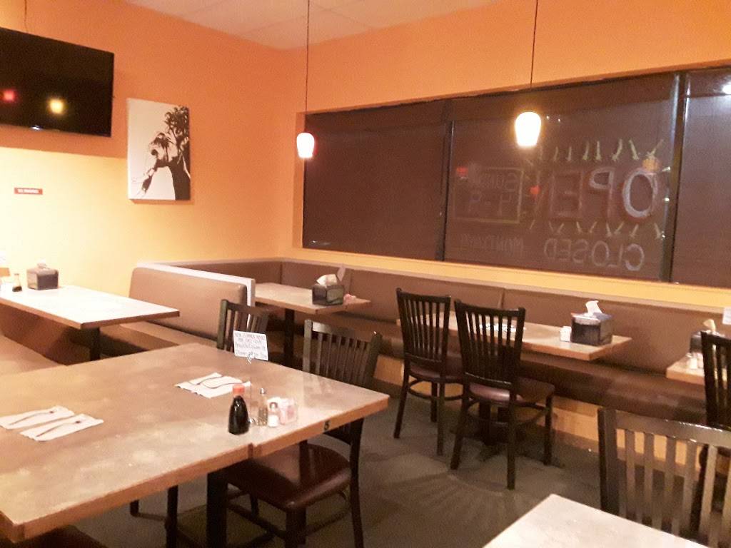 Lai Thai Kitchen | restaurant | 1621 Leonard St NE, Grand Rapids, MI 49505, USA | 6164565730 OR +1 616-456-5730