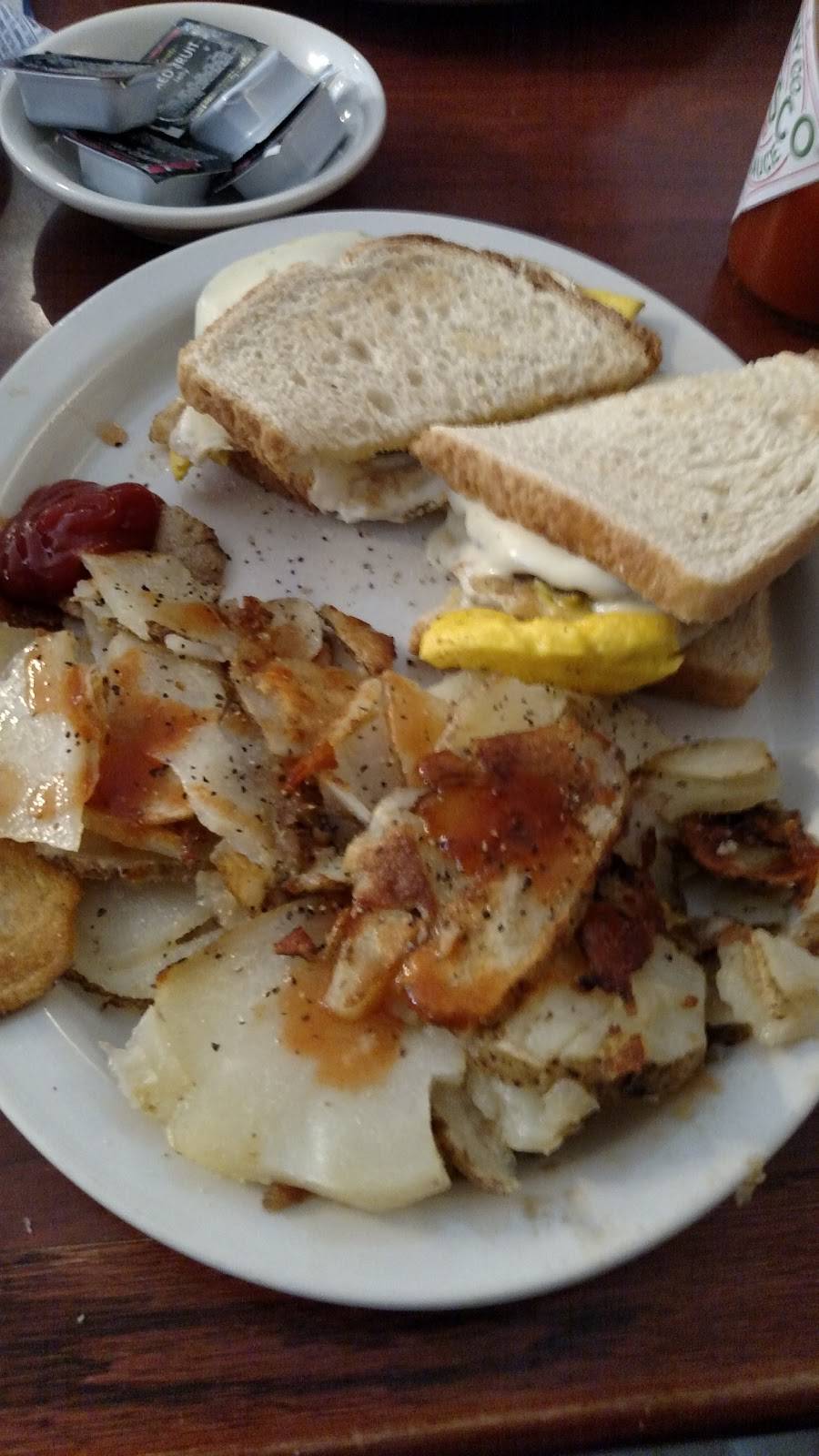 Gormans Restaurant | meal takeaway | 11011 Stillwater Blvd N, Lake Elmo, MN 55042, USA | 6517702476 OR +1 651-770-2476