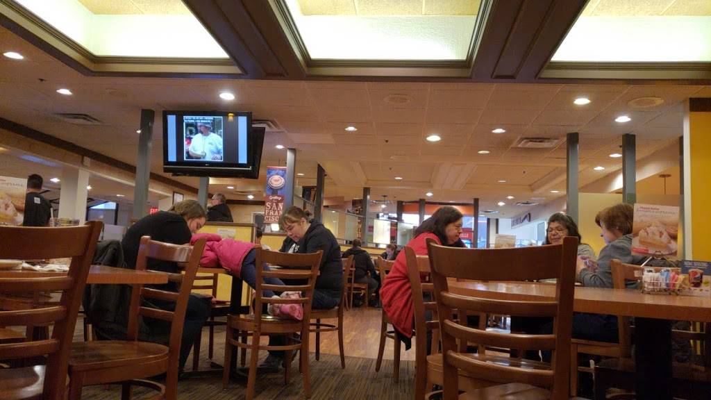 Bakers Square Restaurant & Bakery | restaurant | 1881 West, MN-36, Roseville, MN 55113, USA | 6516313322 OR +1 651-631-3322