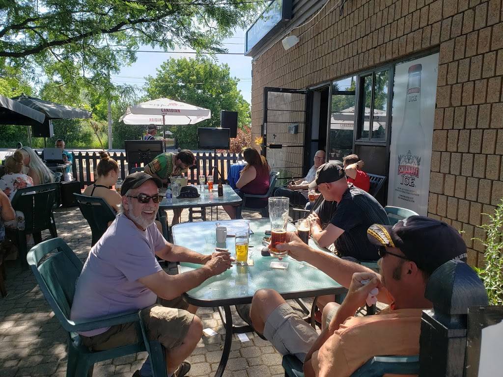 Mc Croskeys Pub and Grill | restaurant | 74 Hymus Rd, Toronto, ON M3C 1L7, Canada | 6473513951 OR +1 647-351-3951