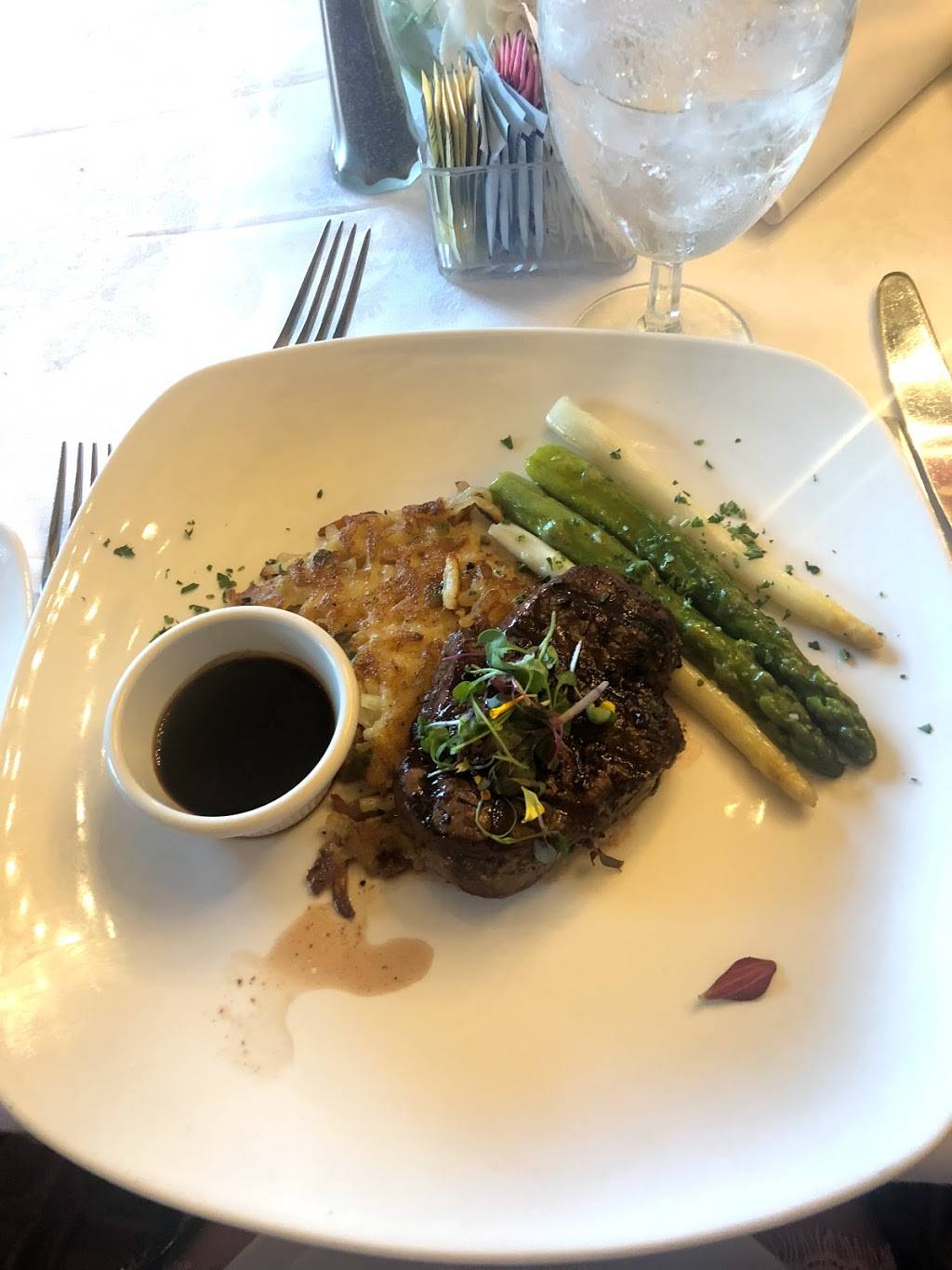 DiValletta Restaurant | restaurant | 1000 Club Rd, Greensboro, NC 27407, USA | 3368344877 OR +1 336-834-4877